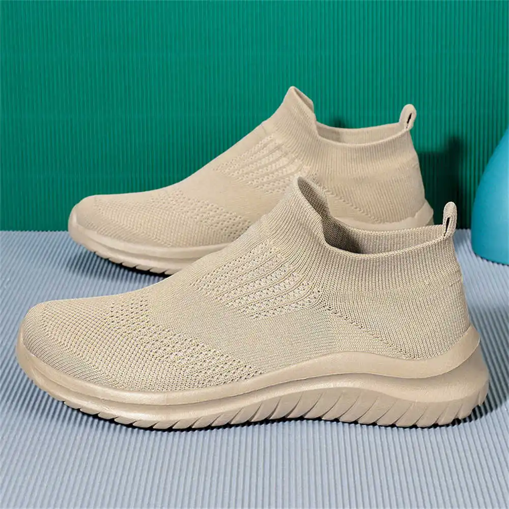 Beige Soft ใหม่รองเท้าเทนนิส M - Badminton News บทวิจารณ์และราคา